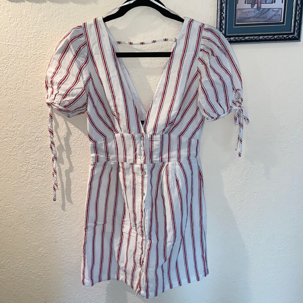 Forever 21 Size S Cotton and Linen V-Neck Backless Dress